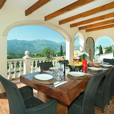 Casa Del Bosque Villa